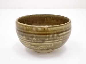 作家物　灰釉茶碗